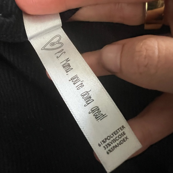 Black ribbed Latched Mama nursing tank top size xs very good condition - Picture 2 of 3